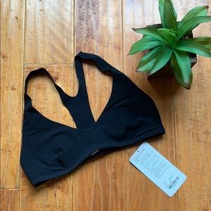 Lululemon Shanti Surf Sports Top Size 10 NWT